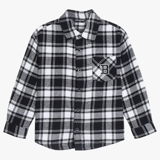 صورة قميص كاروهات بشعار