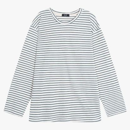 صورة البلوزات طويلة الأكمام